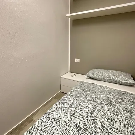 Center Flats