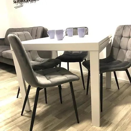 Center Flats *